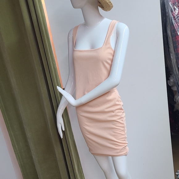 Boohoo Dresses & Skirts - 🥳 4 FOR $20 🥳 NWT Boohoo Dress